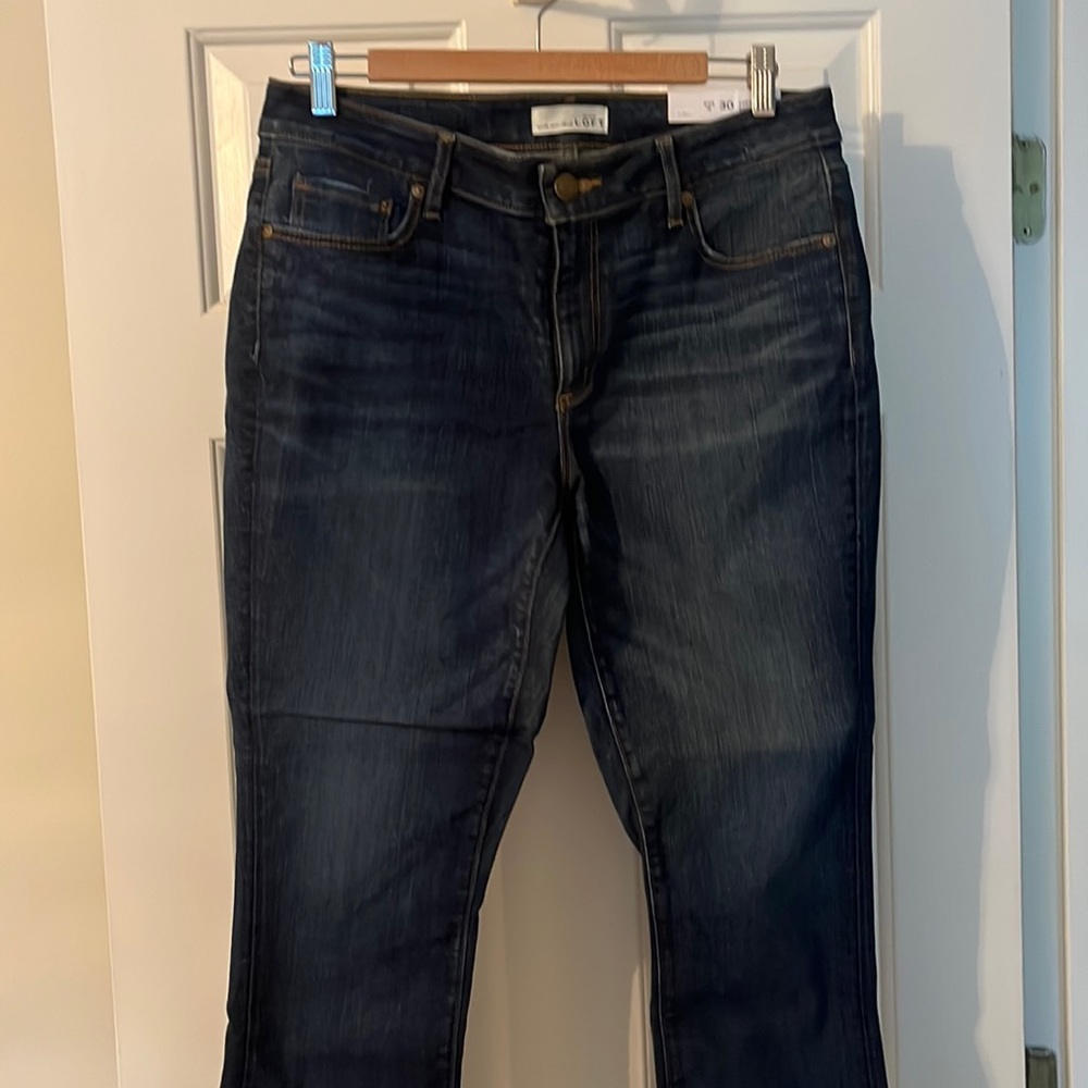 Curvy Kick Crop Jeans